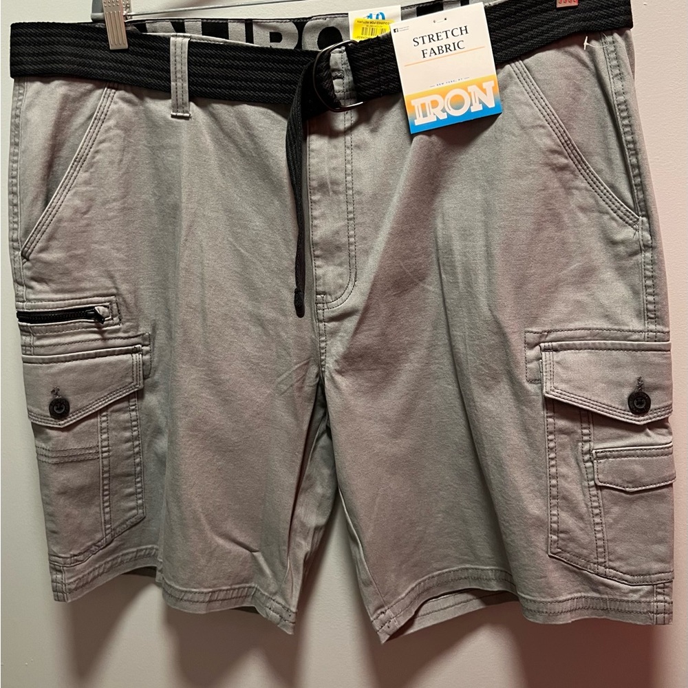 NWT Iron Co Grey Cargo Shorts Size 40